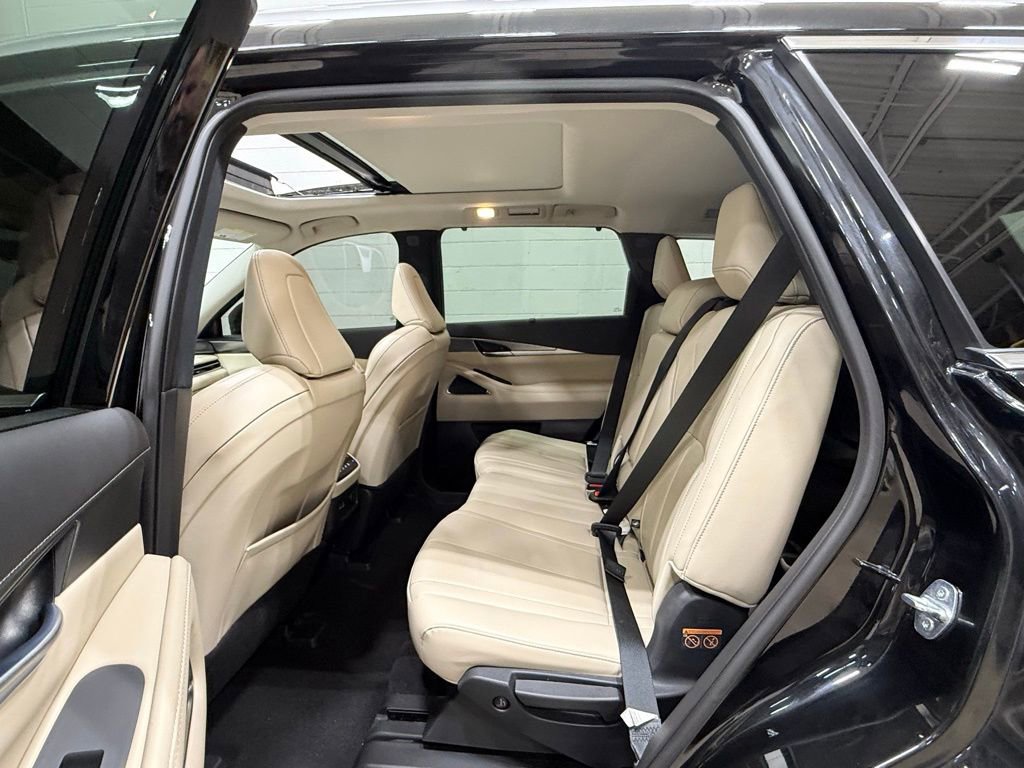 Used 2023 INFINITI QX60 Luxe w/ Performance Audio Package image 34