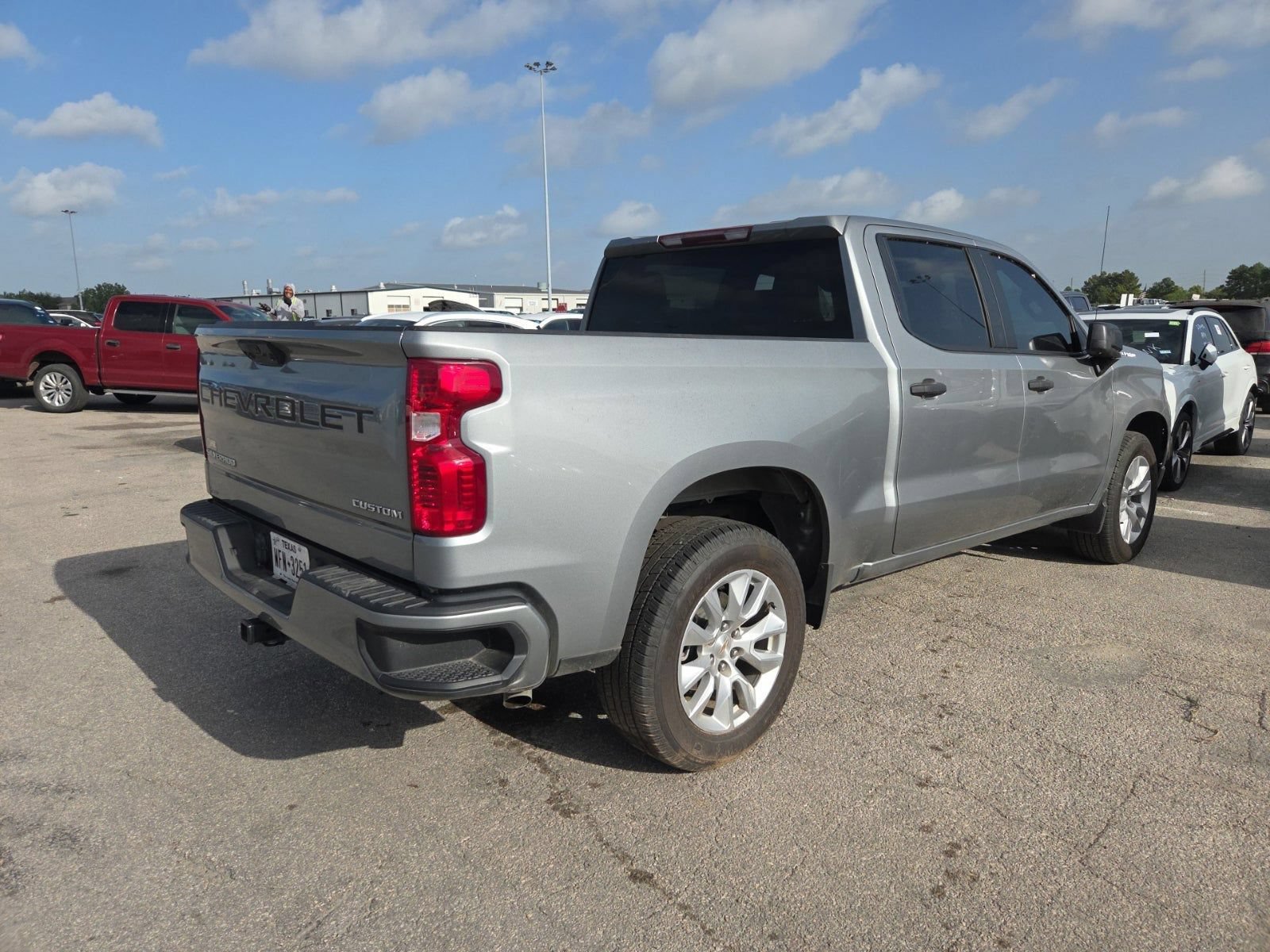 Used 2025 Chevrolet Silverado 1500 Custom w/ LPO, Dark Essentials Package RWD image 10