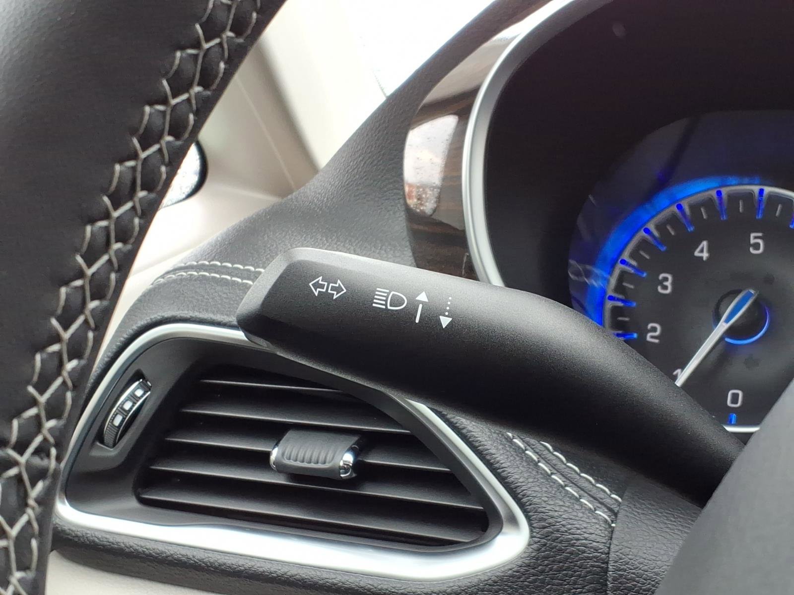 Used 2024 Chrysler Pacifica Limited image 30