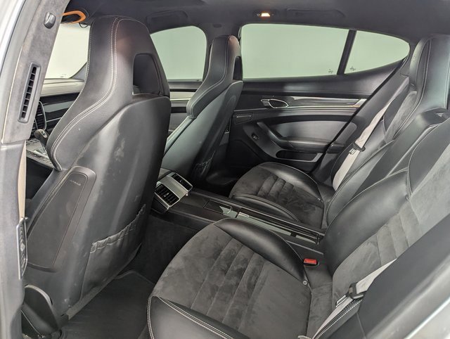 Used 2013 Porsche Panamera GTS image 23