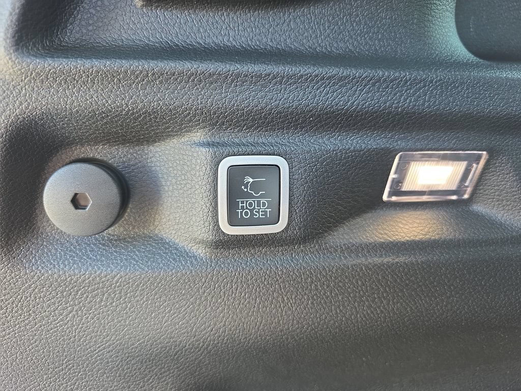 New 2026 Jeep Grand Cherokee L Limited AWD/4WD image 15