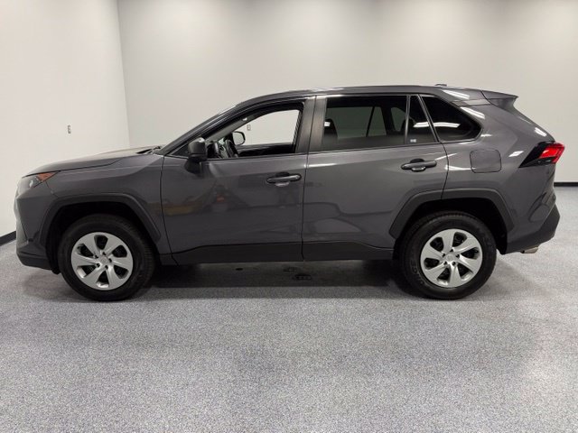 Used 2022 Toyota RAV4 LE FWD image 8