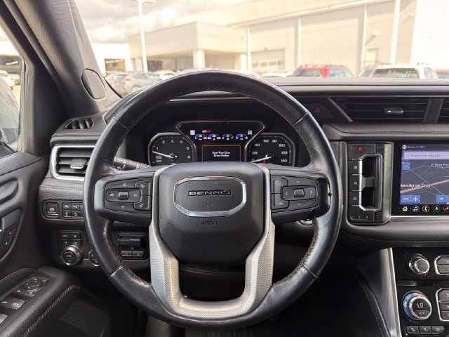 Used 2021 GMC Yukon Denali w/ Denali Ultimate Package AWD/4WD image 10