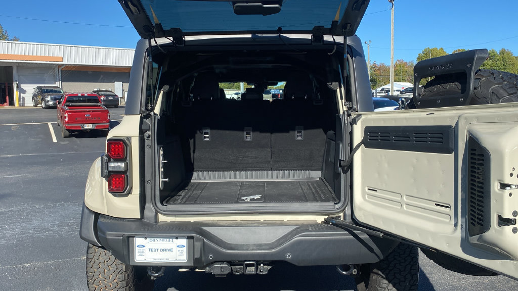 Certified 2026 Ford Bronco Raptor w/ Interior Carbon Fiber Pack AWD/4WD image 25