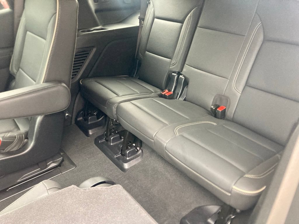 Used 2025 GMC Yukon Elevation AWD/4WD image 17