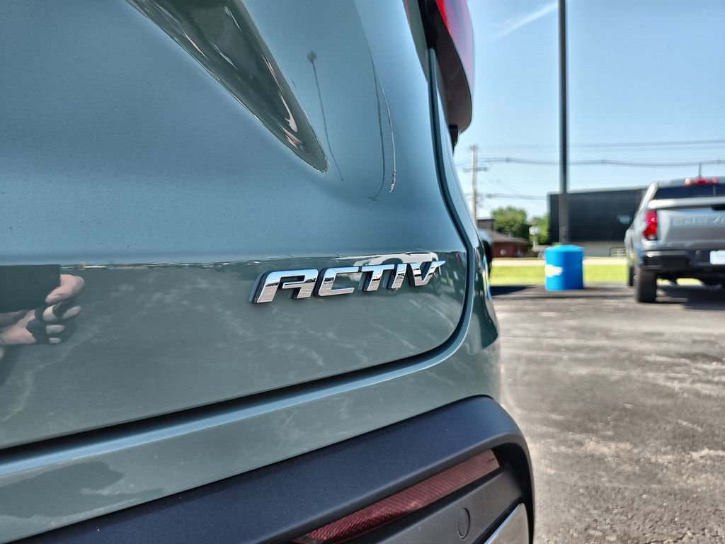 Used 2025 Chevrolet Trax ACTIV FWD image 26