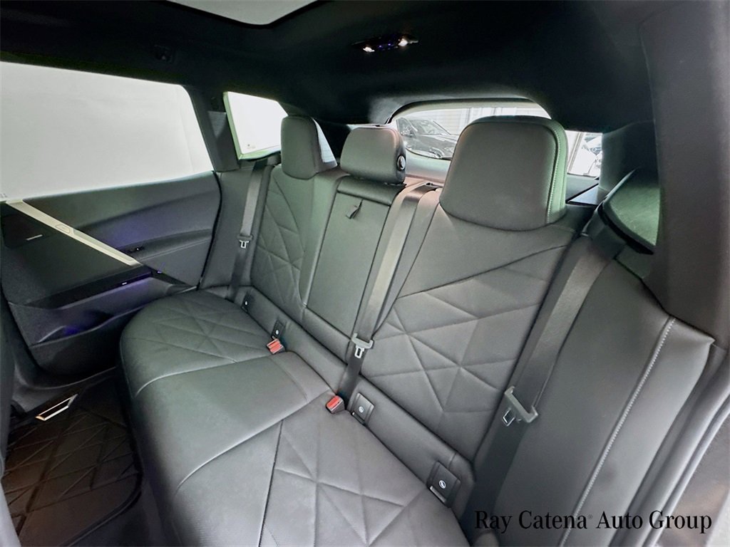 Used 2025 BMW iX xDrive50 w/ Premium Package image 25