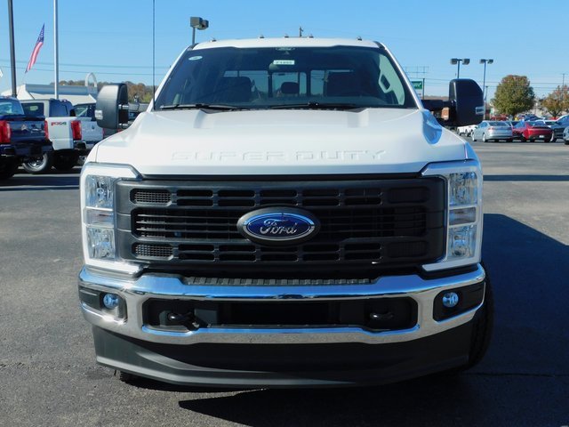 New 2026 Ford F350 XL image 3