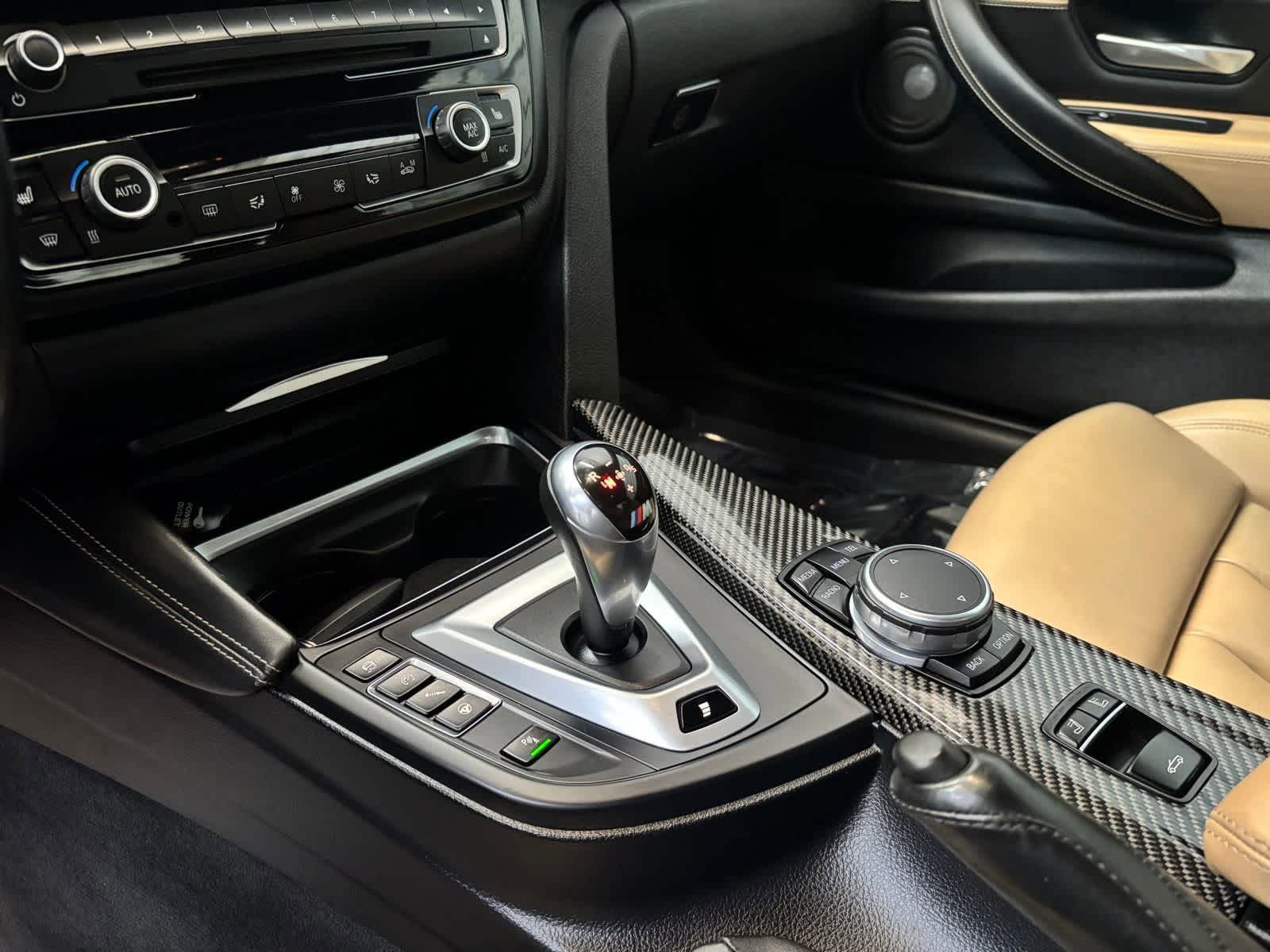 Used 2016 BMW M4 Convertible RWD image 21