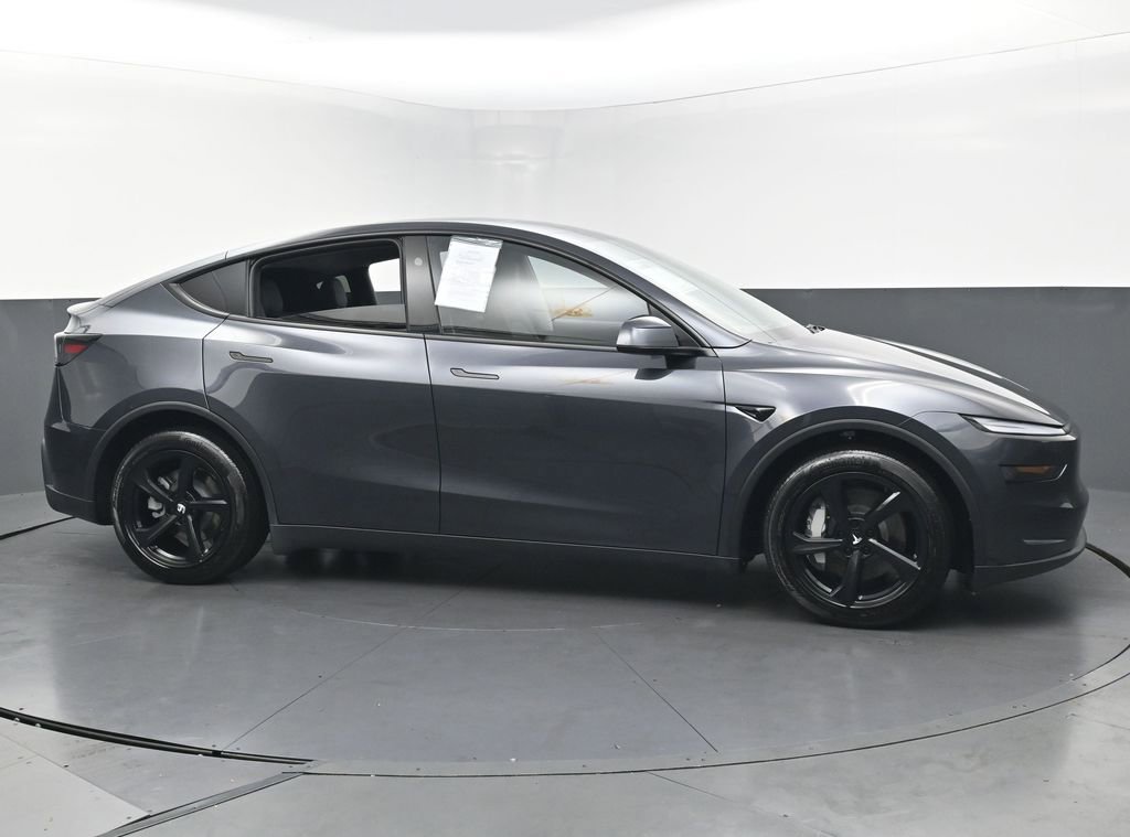 Used 2026 Tesla Model Y Long Range image 5