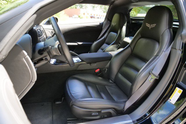 Used 2010 Chevrolet Corvette Grand Sport w/ Preferred Equipment Group RWD image 15