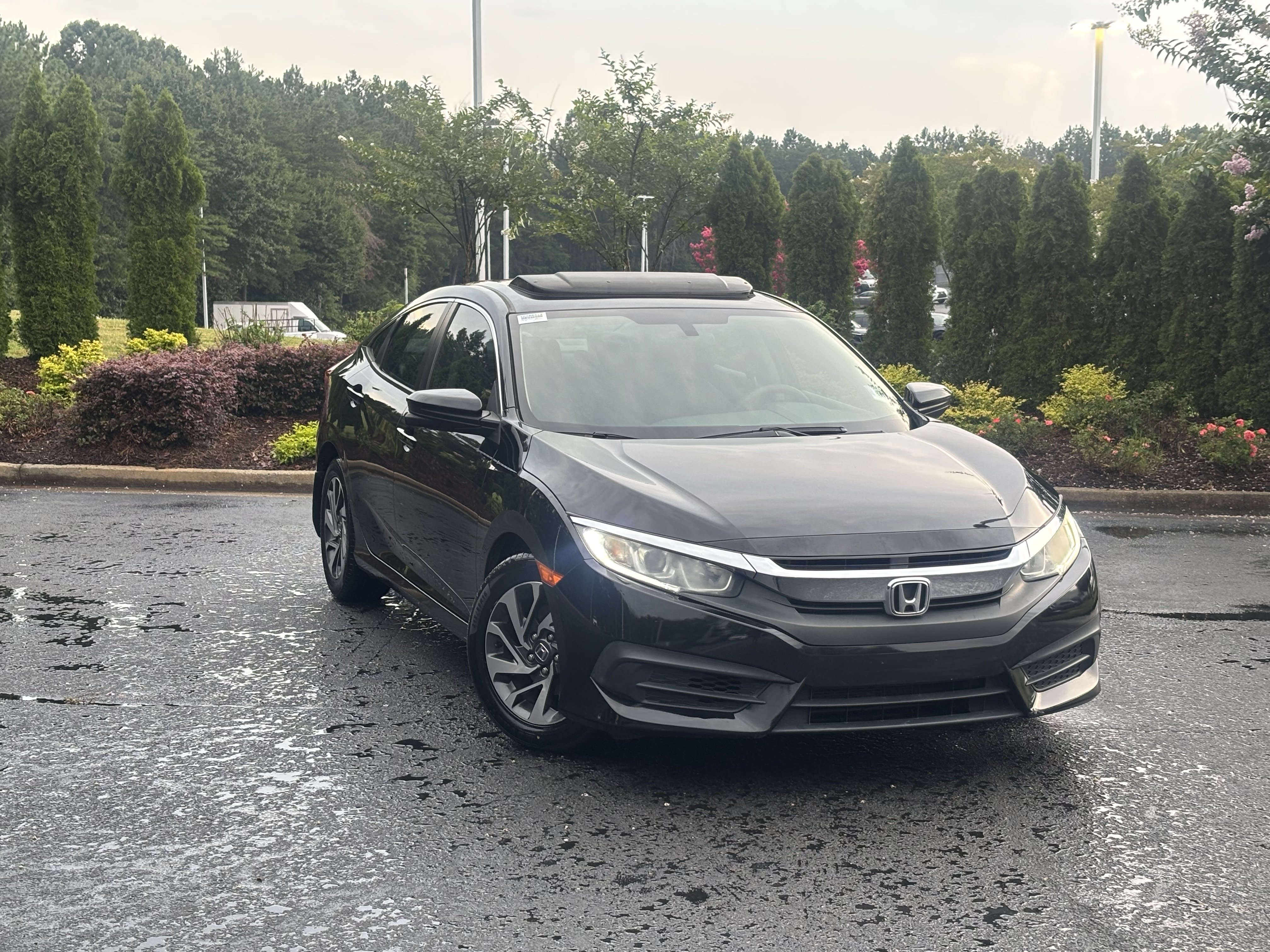 Used 2017 Honda Civic EX image 2