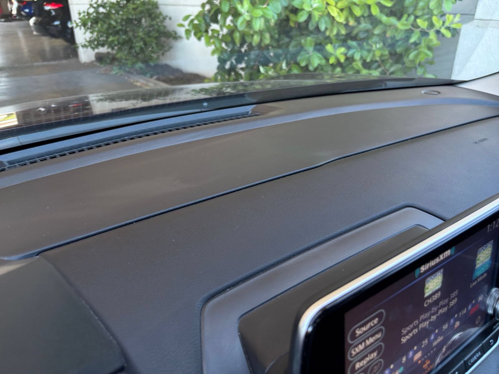 Used 2025 Nissan Sentra SV FWD image 16