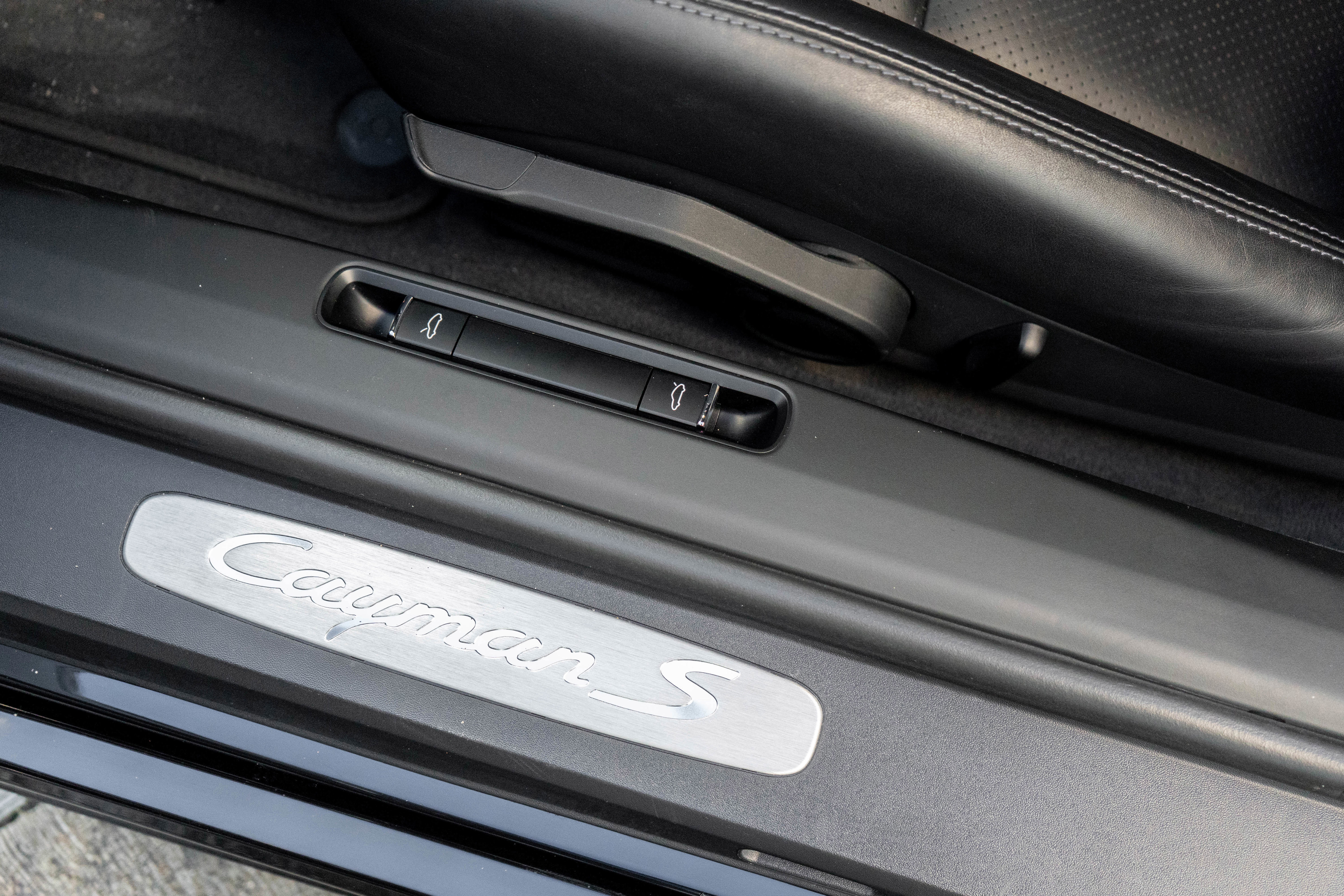 Used 2014 Porsche Cayman S image 12