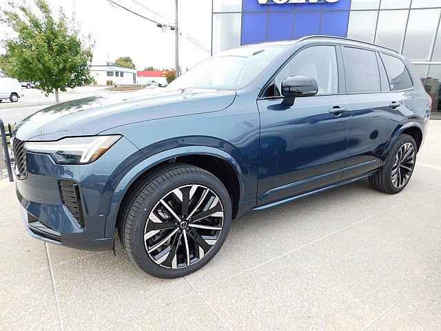 New 2026 Volvo XC90 B6 Ultra w/ Protection Package image 11