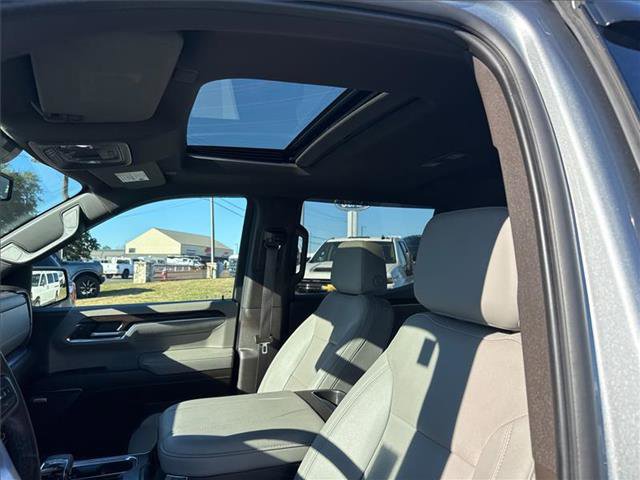 Used 2023 GMC Sierra 1500 SLT image 16