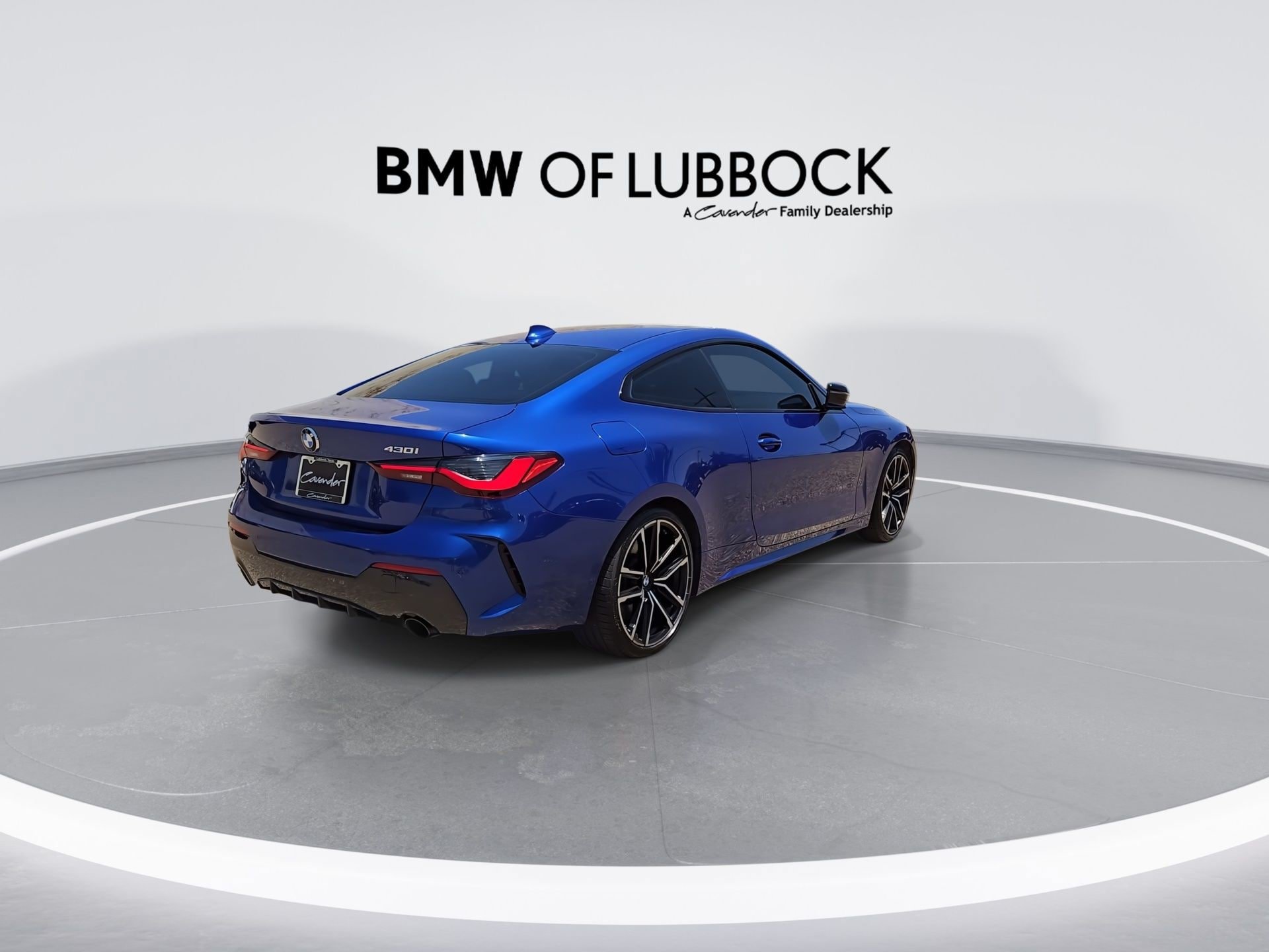 Used 2021 BMW 430i Coupe w/ M Sport Package RWD image 8