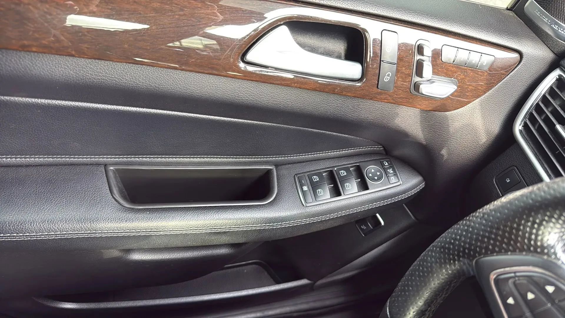 Used 2017 Mercedes-Benz GLS 450 4MATIC image 20