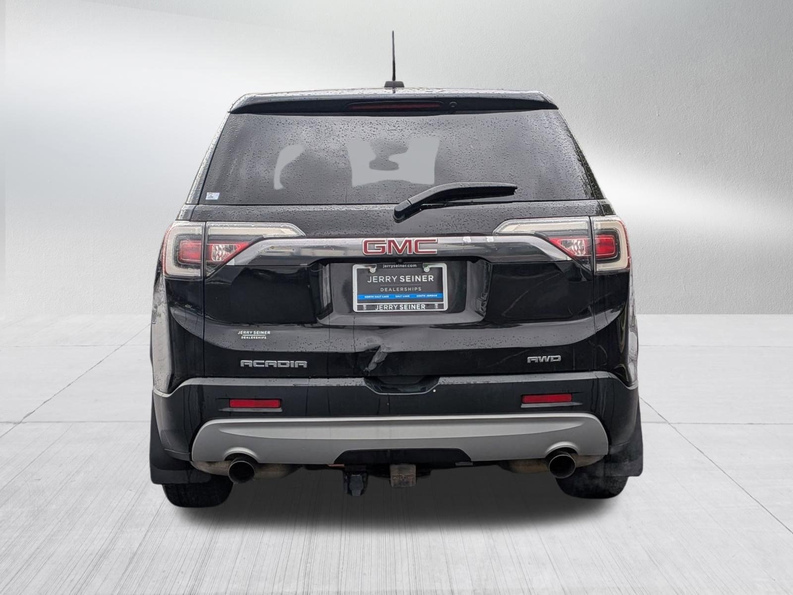 Used 2019 GMC Acadia SLE w/ LPO, Black Accent Package image 4