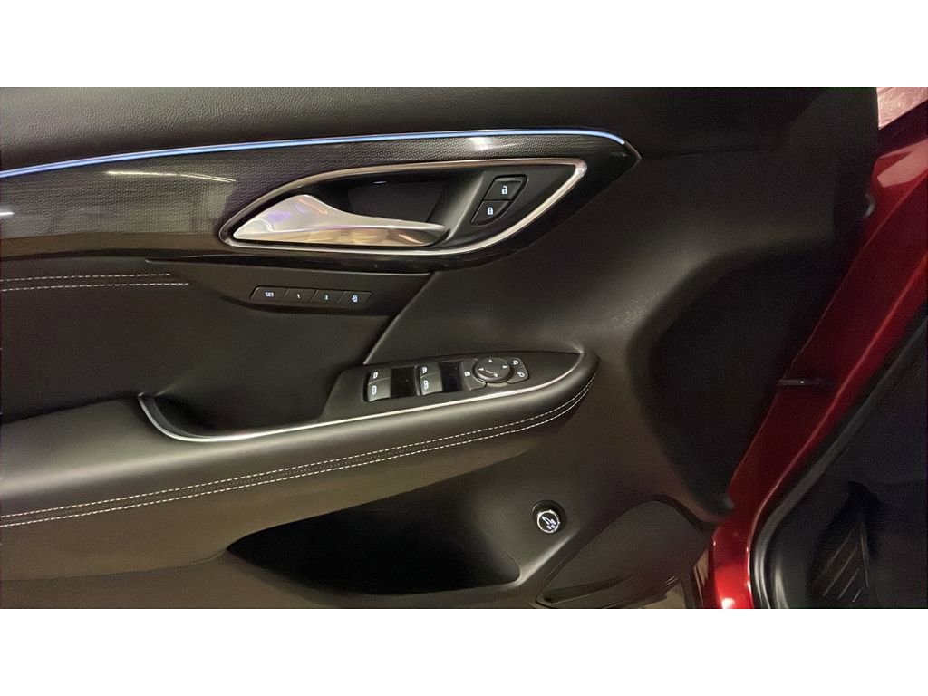 Used 2023 Buick Envision Essence w/ Sport Touring Package image 9