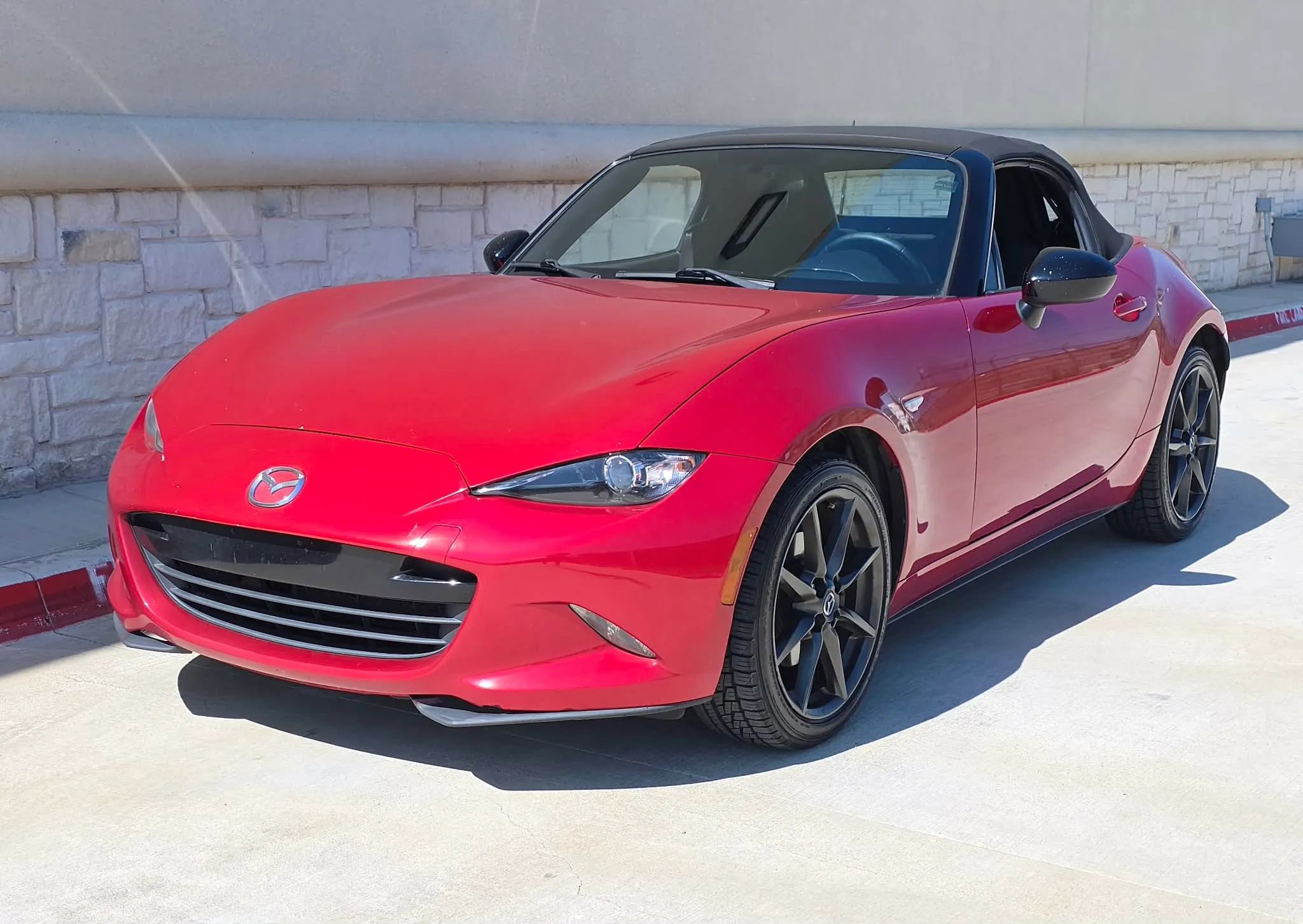 Used 2017 MAZDA MX-5 Miata Sport RWD image 7