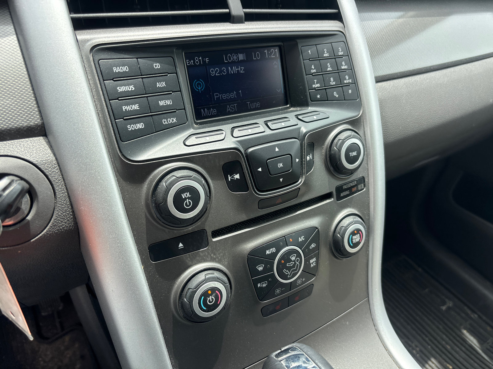 Used 2013 Ford Edge SEL FWD image 21