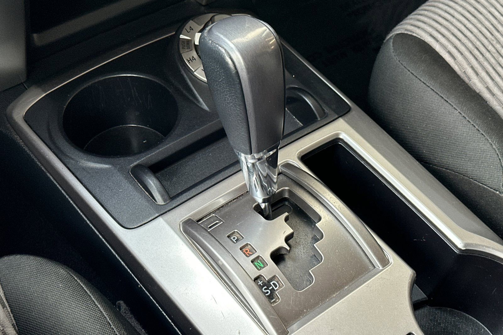 Used 2024 Toyota 4Runner SR5 AWD/4WD image 29