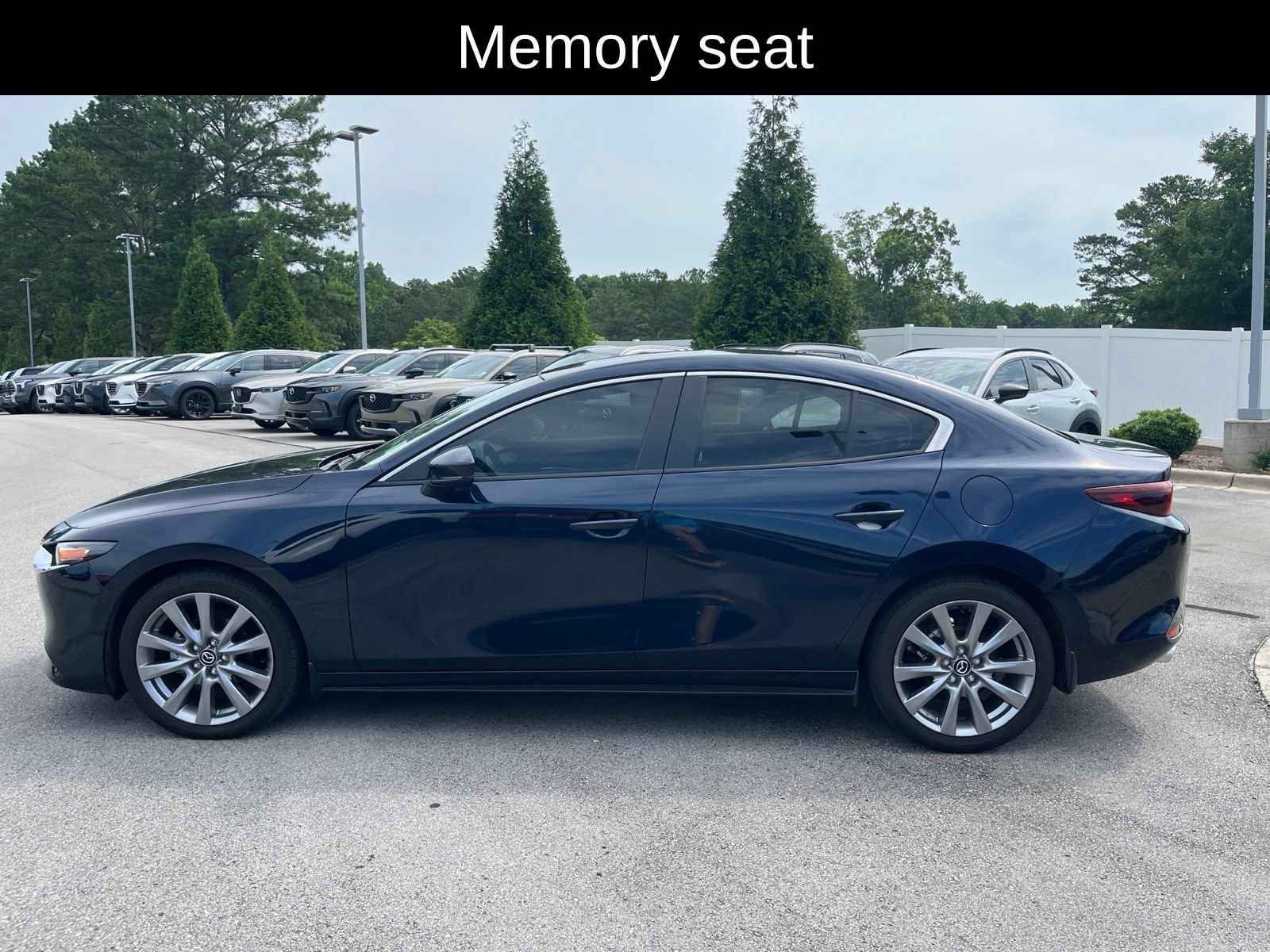 Certified 2025 MAZDA MAZDA3 s FWD image 8