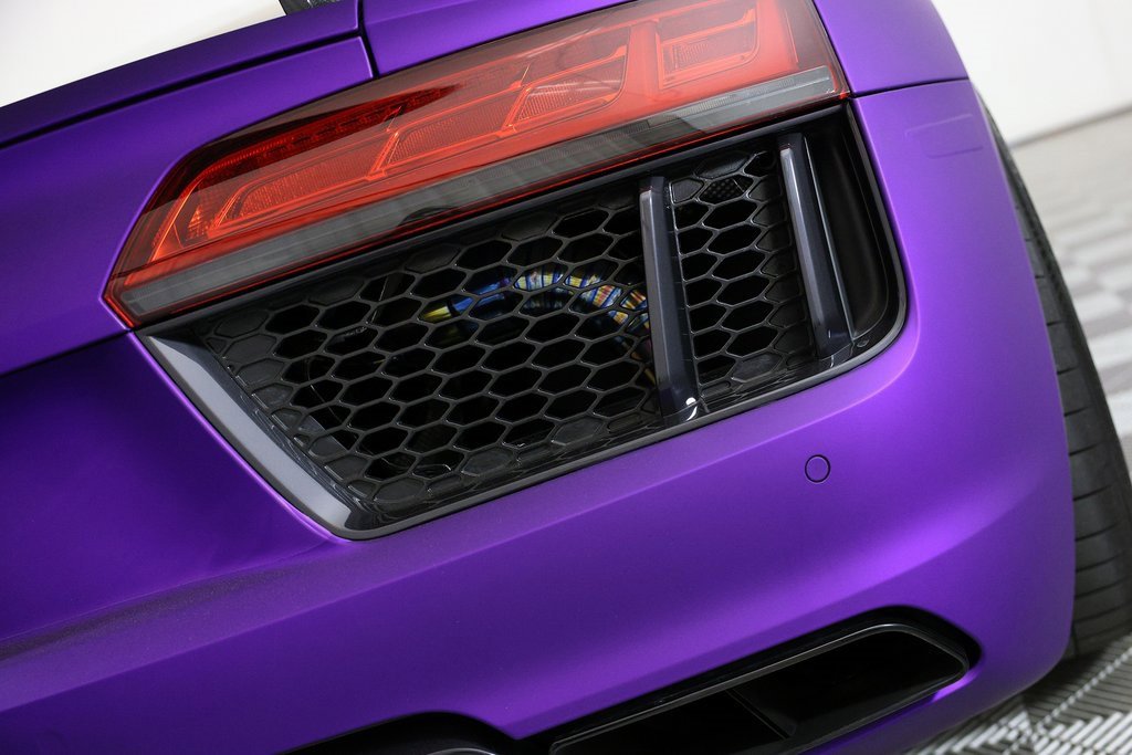 Used 2017 Audi R8 V10 w/ Carbon Exterior Package image 72