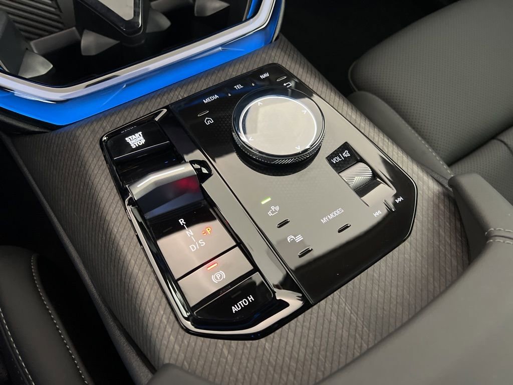 Used 2025 BMW X3 xDrive30i w/ Premium Package image 21