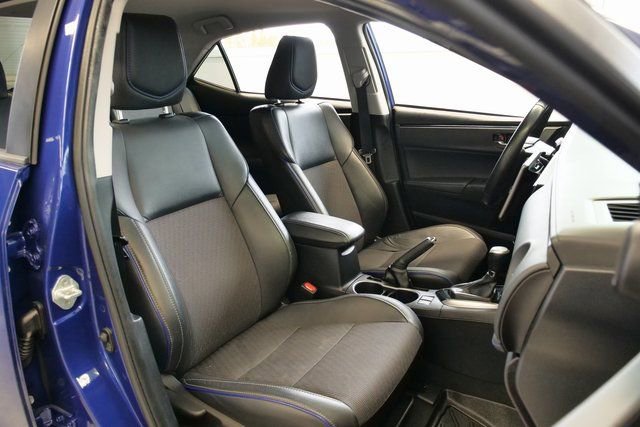 Used 2018 Toyota Corolla SE image 15