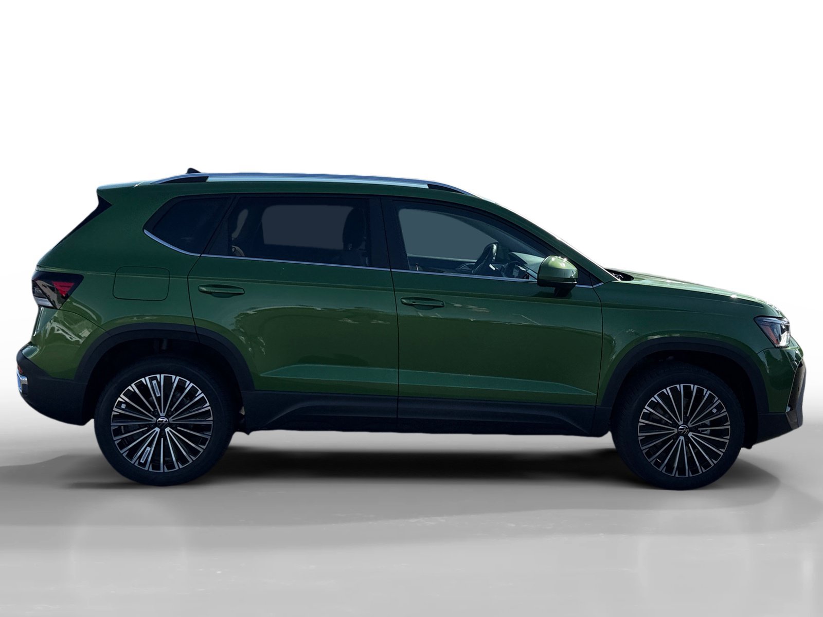 New 2027 Volkswagen Taos SE FWD image 6