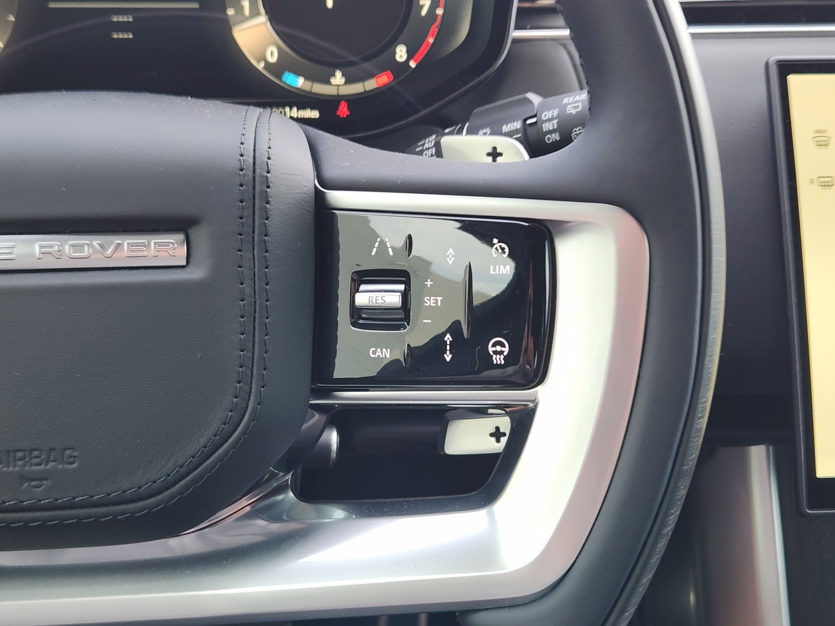 New 2026 Land Rover Range Rover SE AWD/4WD image 23
