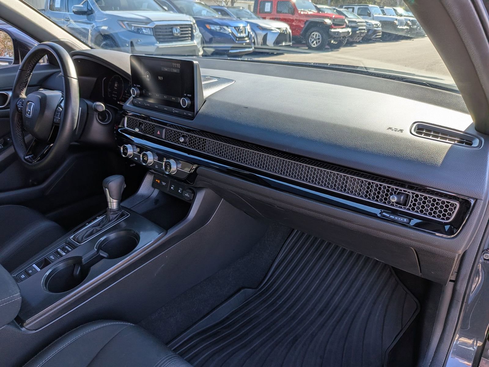 Used 2025 Honda Civic Sport image 37