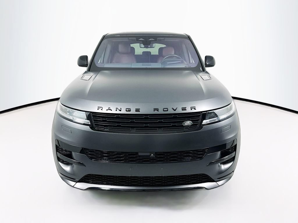 Used 2023 Land Rover Range Rover Sport SE Dynamic AWD/4WD image 3