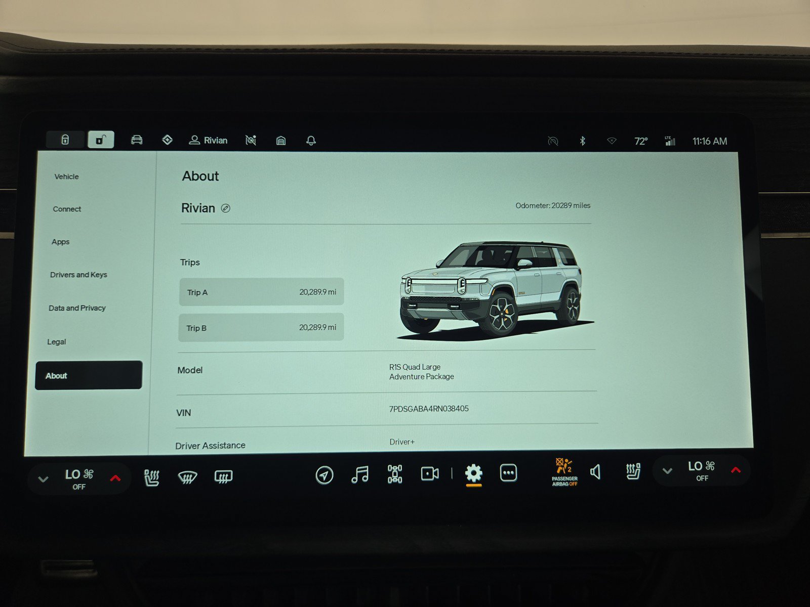 Used 2024 Rivian R1S Adventure AWD/4WD image 29