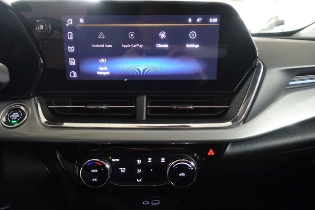 Used 2025 Chevrolet Trax LT image 14