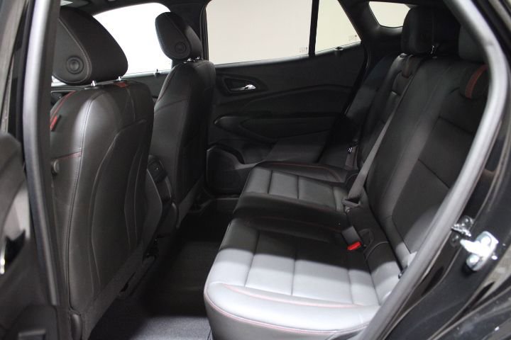 New 2026 Chevrolet Trax RS w/ Sunroof Package FWD image 21