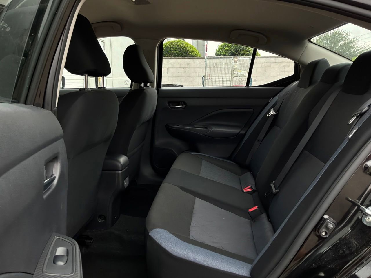Used 2025 Nissan Versa SV FWD image 11