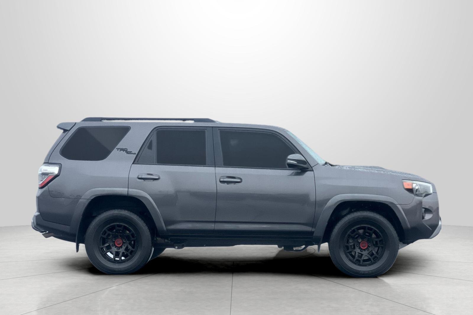 Used 2022 Toyota 4Runner TRD Off-Road Premium image 3