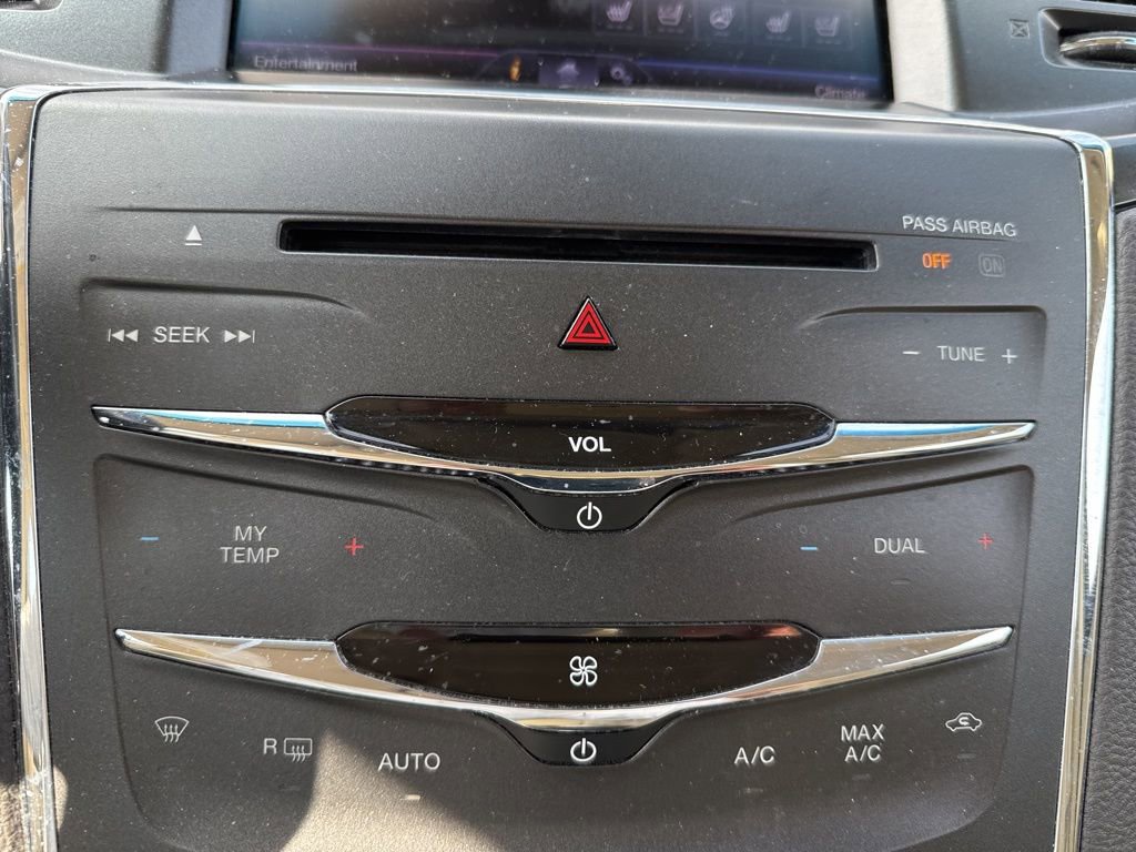 Used 2013 Lincoln MKS image 12