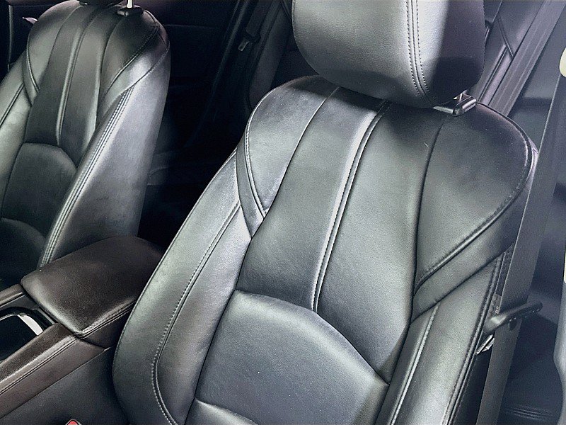 Used 2017 MAZDA MAZDA3 Touring FWD image 19