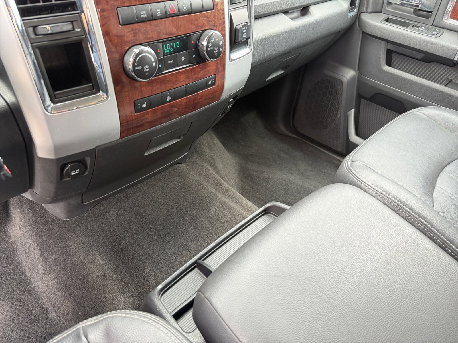 Used 2012 RAM 1500 Laramie image 13