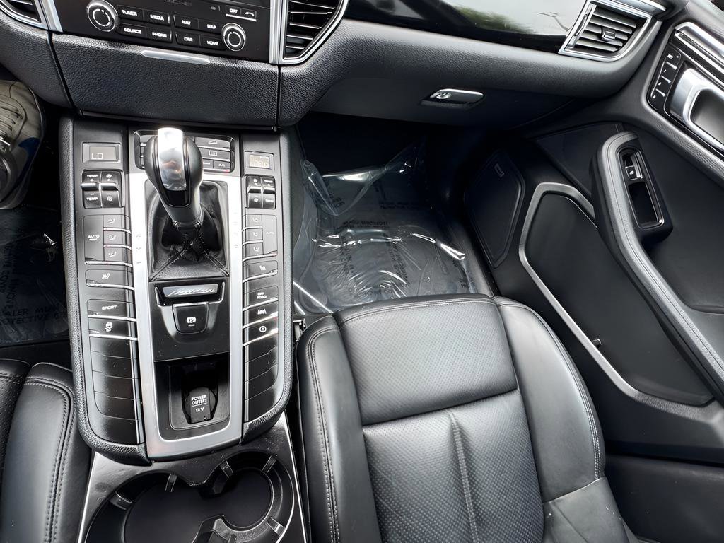 Used 2018 Porsche Macan Sport Edition image 29