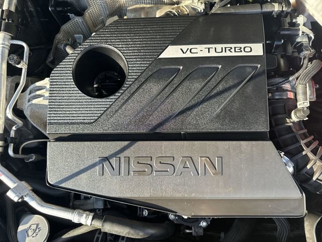 Used 2023 Nissan Rogue S image 29