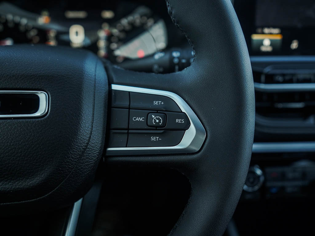 New 2026 Jeep Compass Latitude AWD/4WD image 20