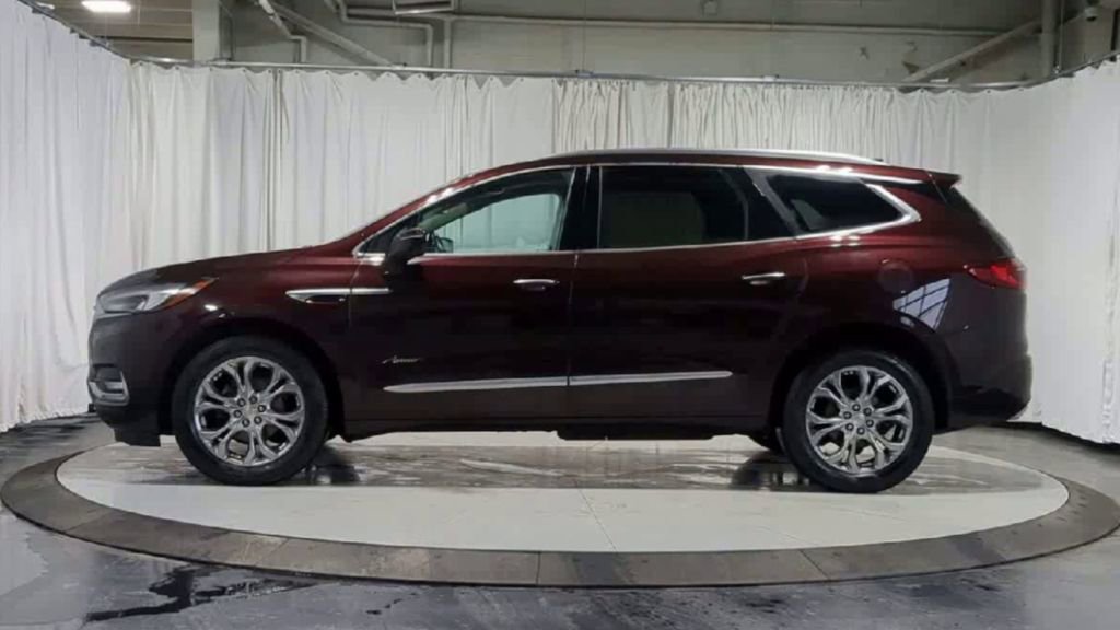 Used 2021 Buick Enclave Avenir w/ Avenir Technology Package image 6