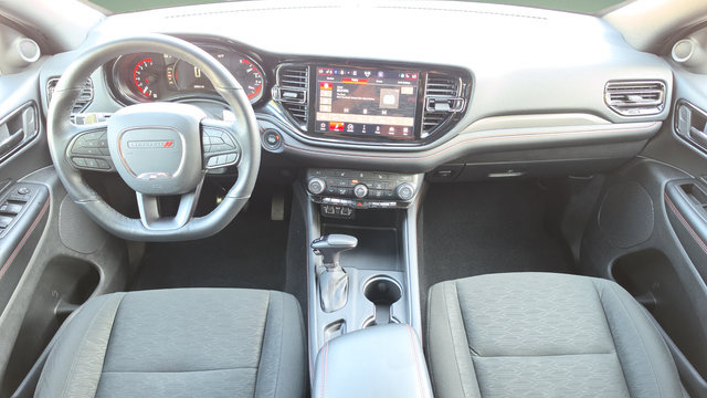 Used 2025 Dodge Durango GT AWD/4WD image 8