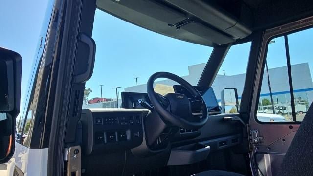 New 2025 Chevrolet Brightdrop 600 FWD image 10