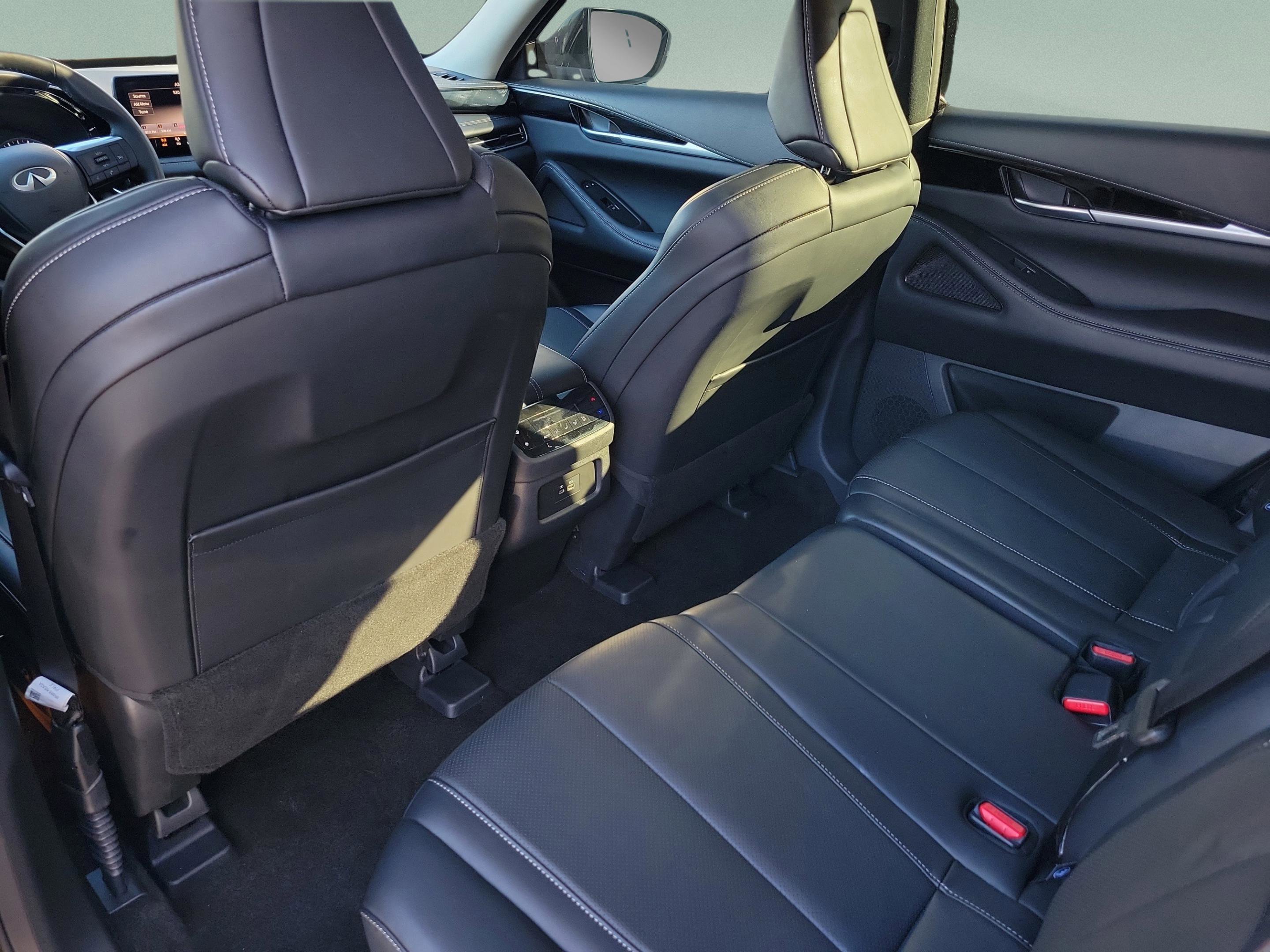 Certified 2025 INFINITI QX60 Pure w/ Cargo Package image 26